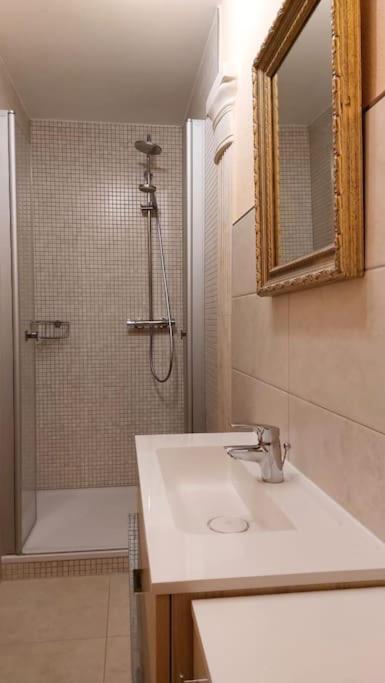 Helle Wohlfuehloase Im Suedviertel Apartment Marburg Bagian luar foto
